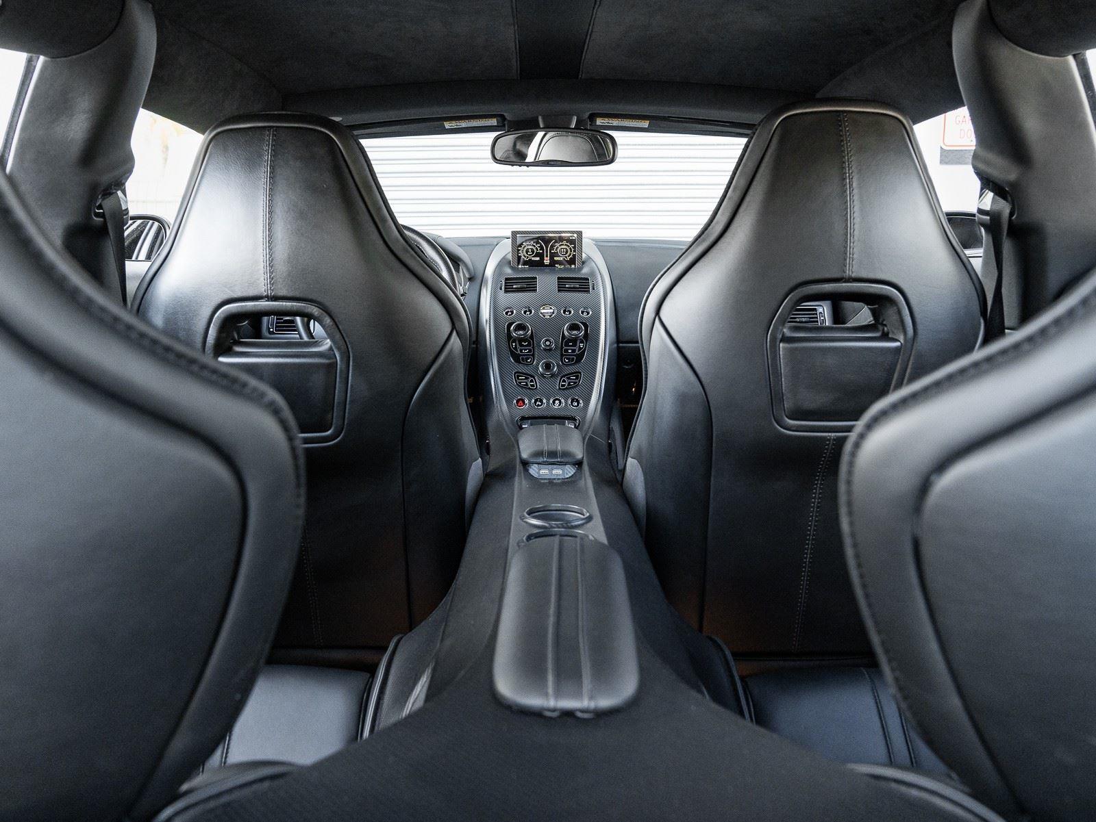 2019 Aston Martin Rapide - Photo 21