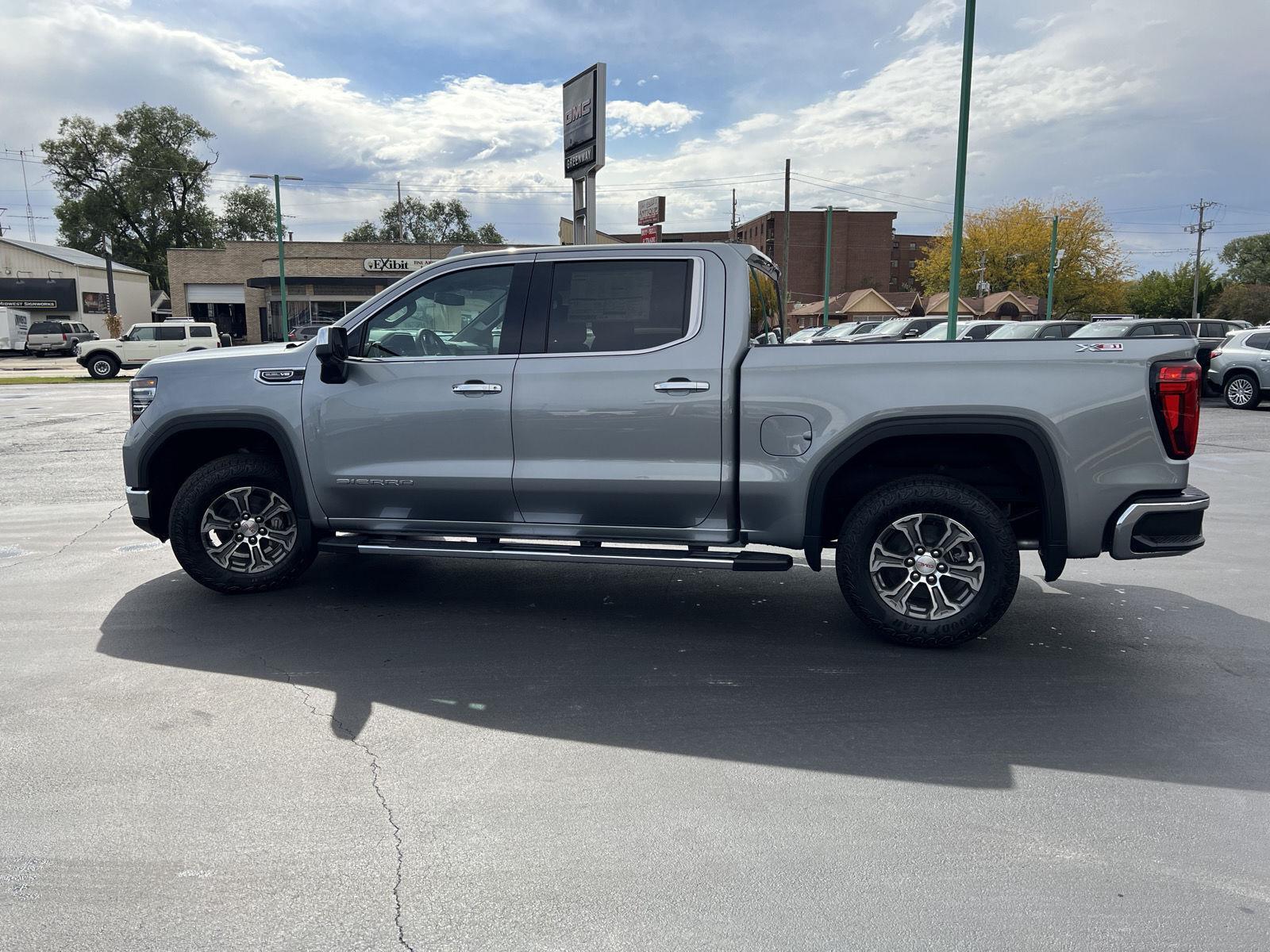 2026 GMC Sierra 1500 SLT - Photo 12
