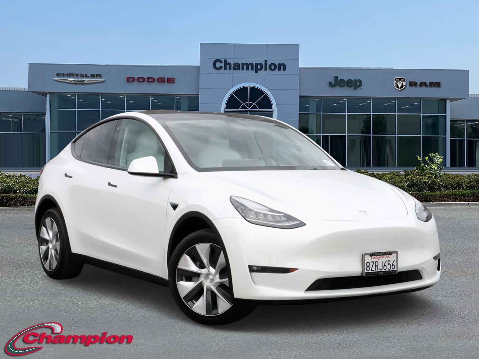 Used 2022 Tesla Model Y Long Range with VIN 7SAYGDEE8NF355441 for sale in Downey, CA