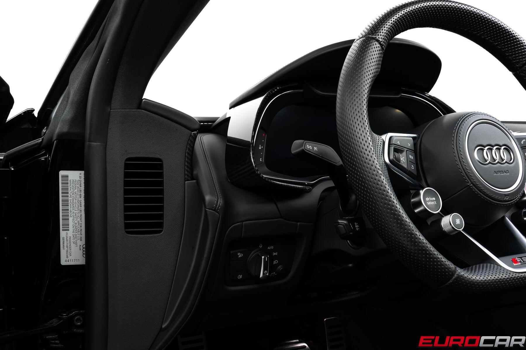 2023 Audi R8 Spyder V10 Performance quattro *HUGE CARBON OPTIONS*Image 39
