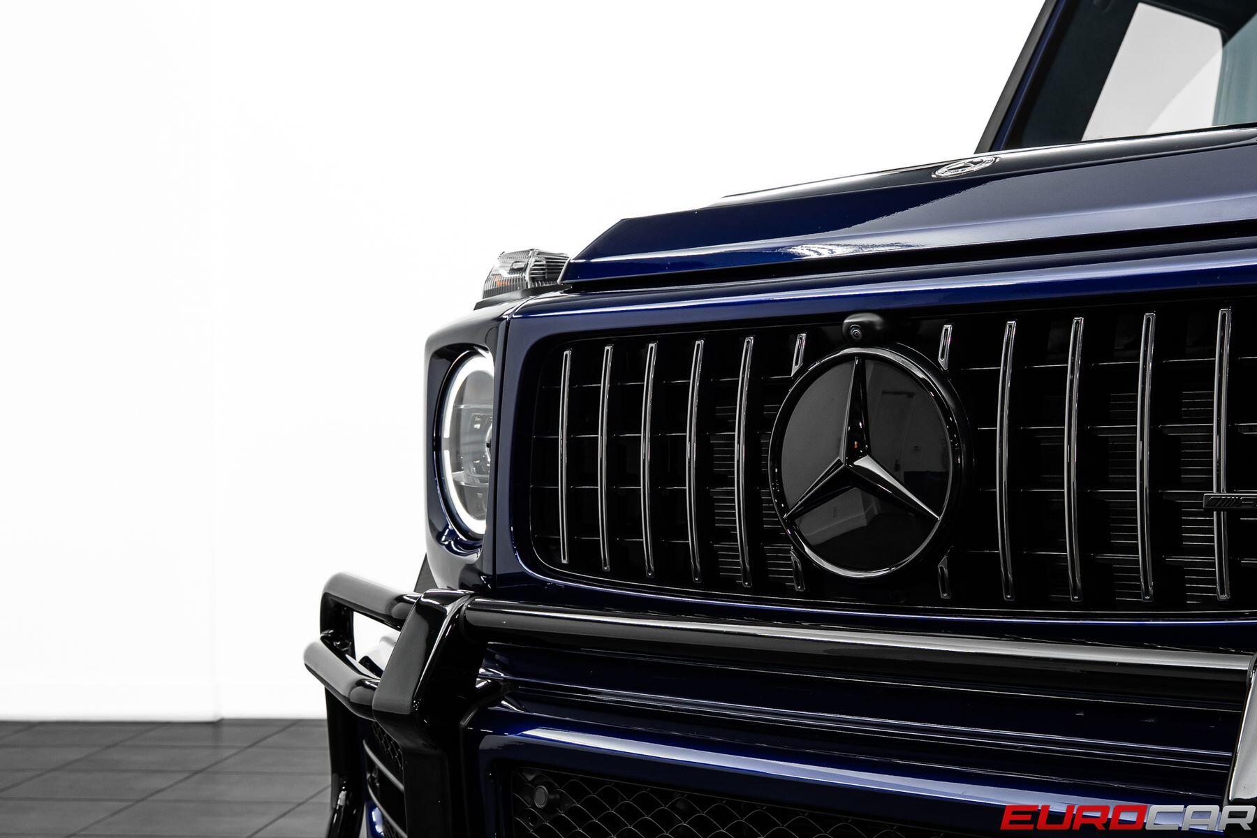 2022 Mercedes-Benz G-Class G 63 AMG 4x4 *AMG NIGHT PACKAGE PLUS * CARBON EXTEImage 10