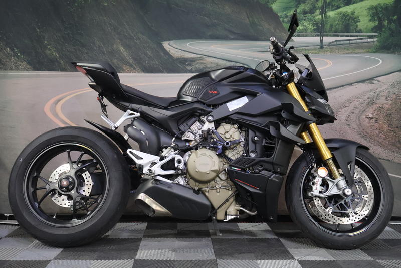 2022 Ducati Streetfighter V4 S
