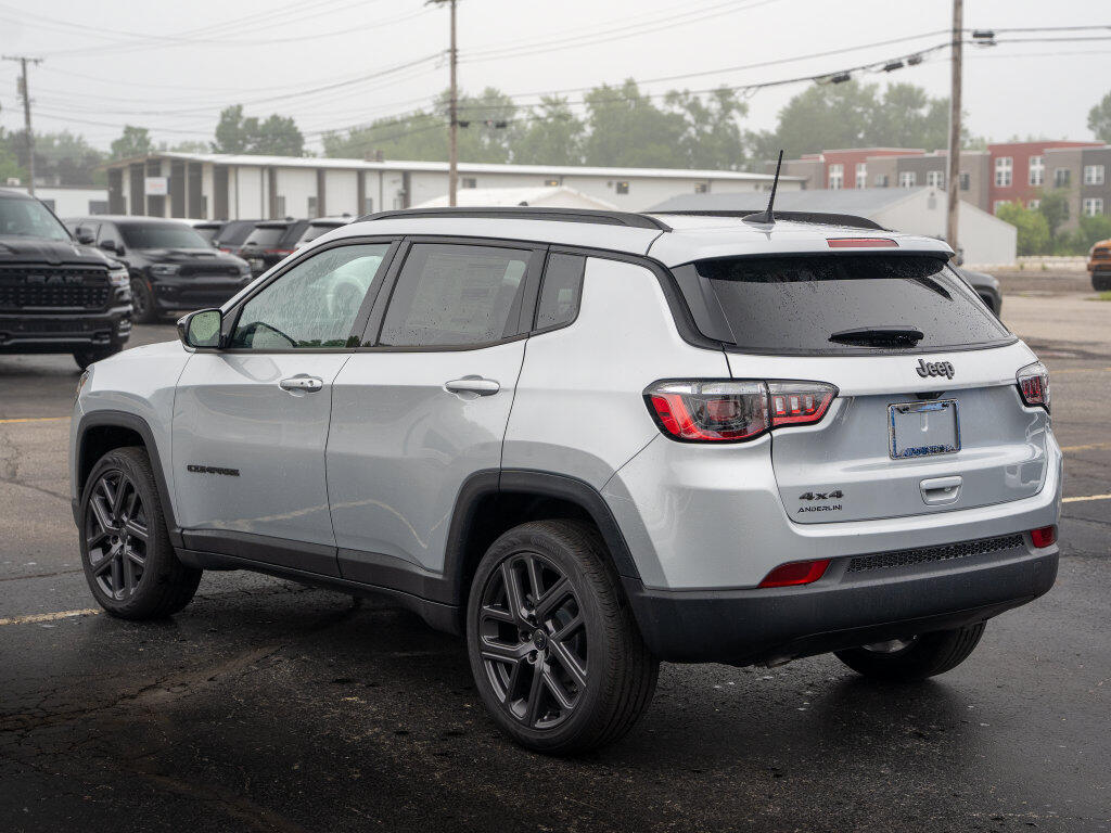2026 Jeep Compass Latitude Altitude - Photo 6