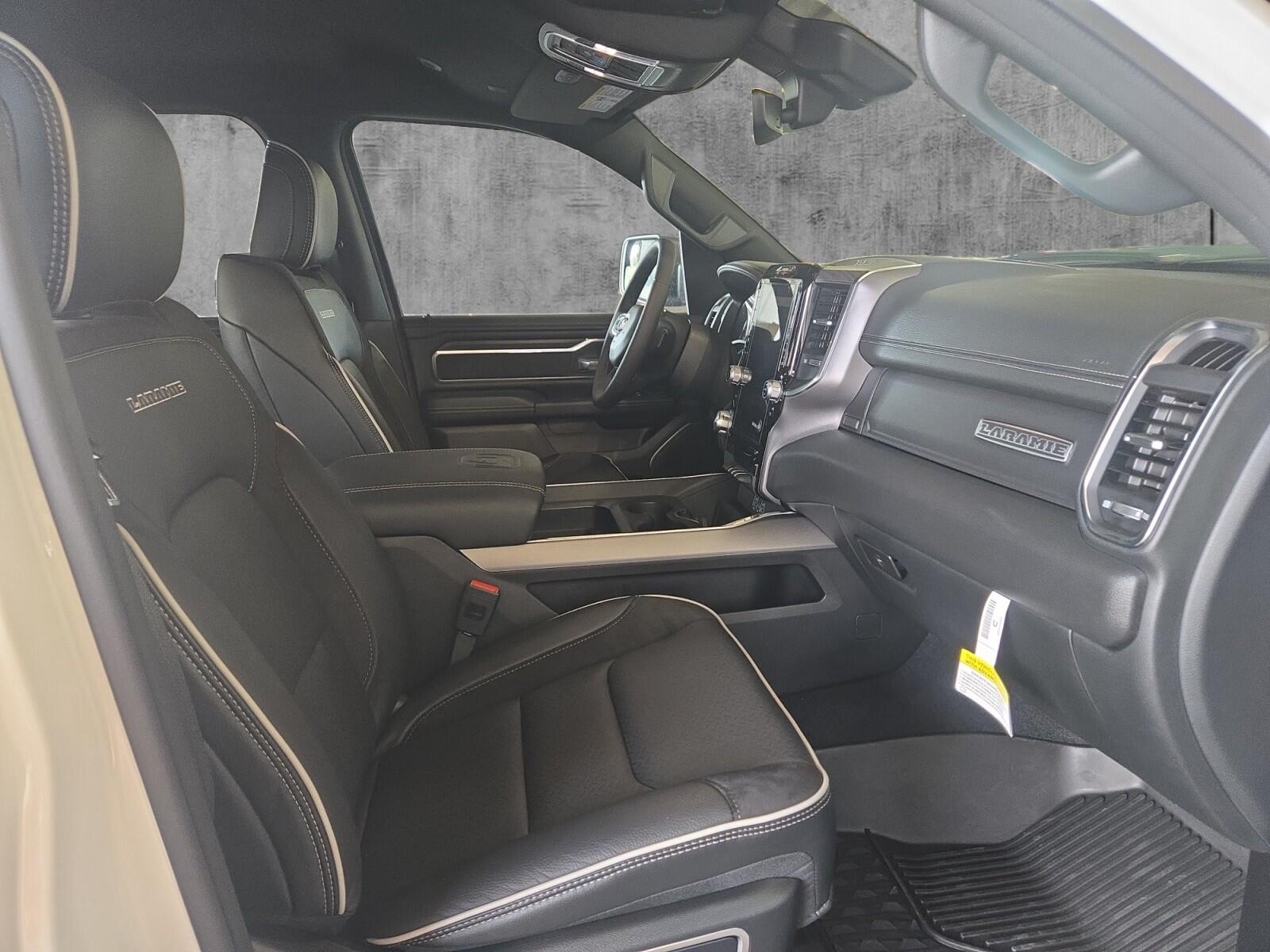 2026 RAM 1500 Laramie - Photo 15