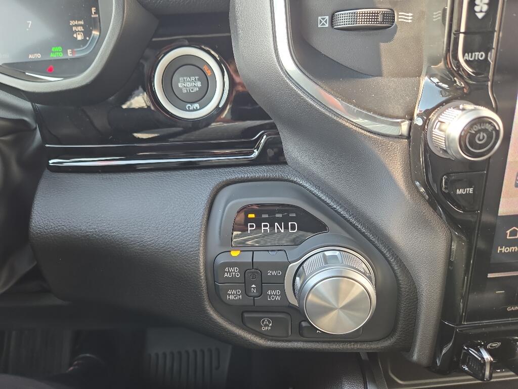2026 RAM 1500 Laramie - Photo 15