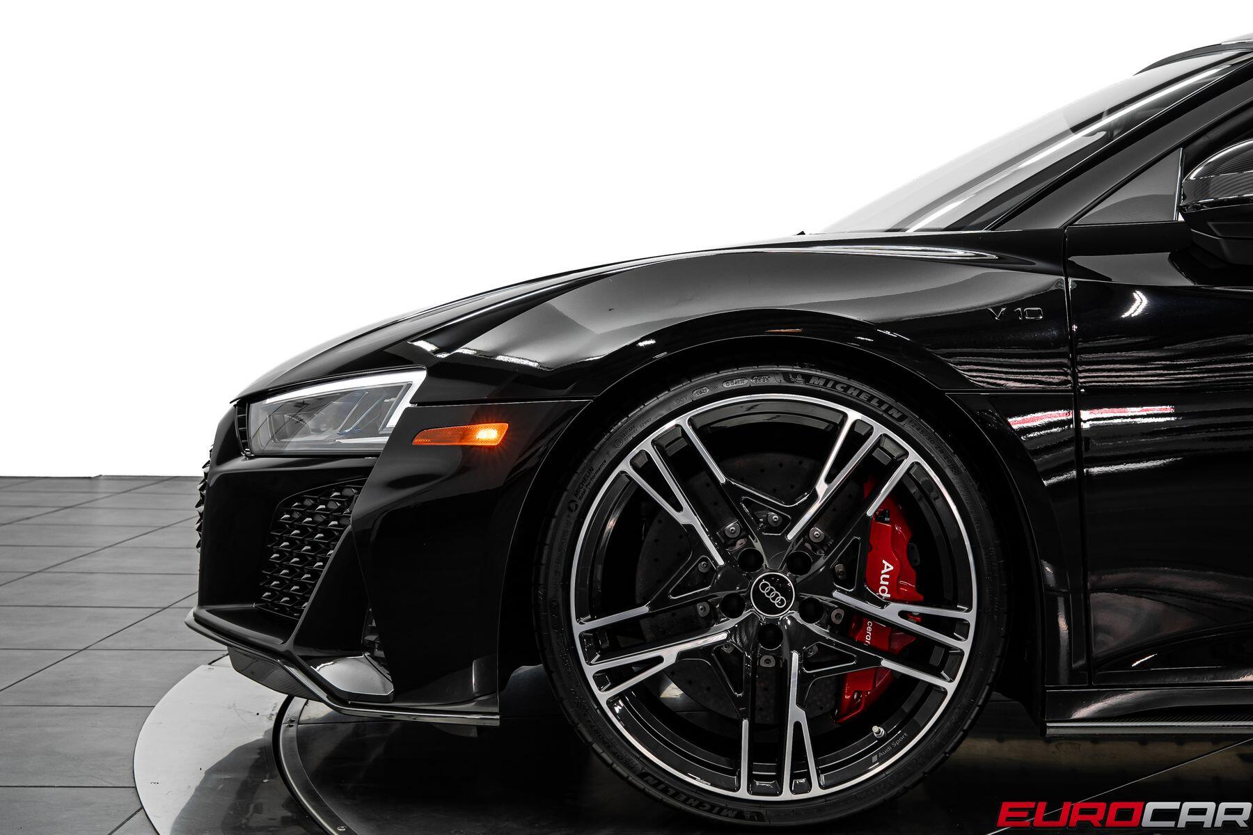 2023 Audi R8 Spyder V10 Performance quattro *HUGE CARBON OPTIONS*Image 18