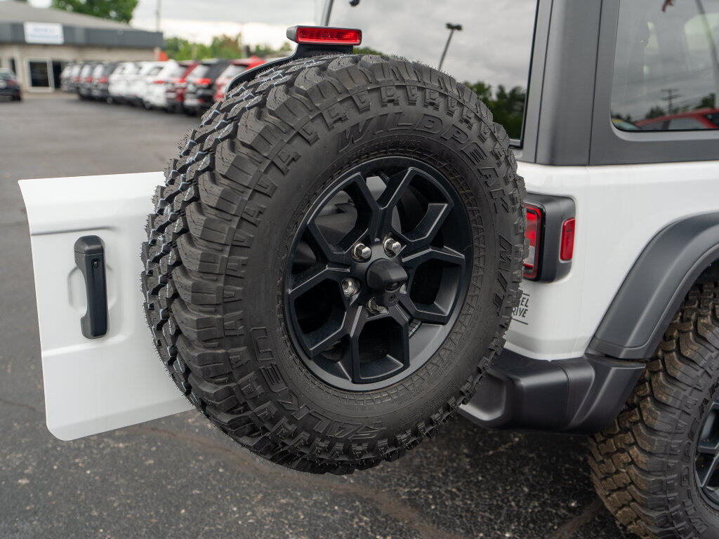 2026 Jeep Wrangler 2-Door Willys - Photo 10