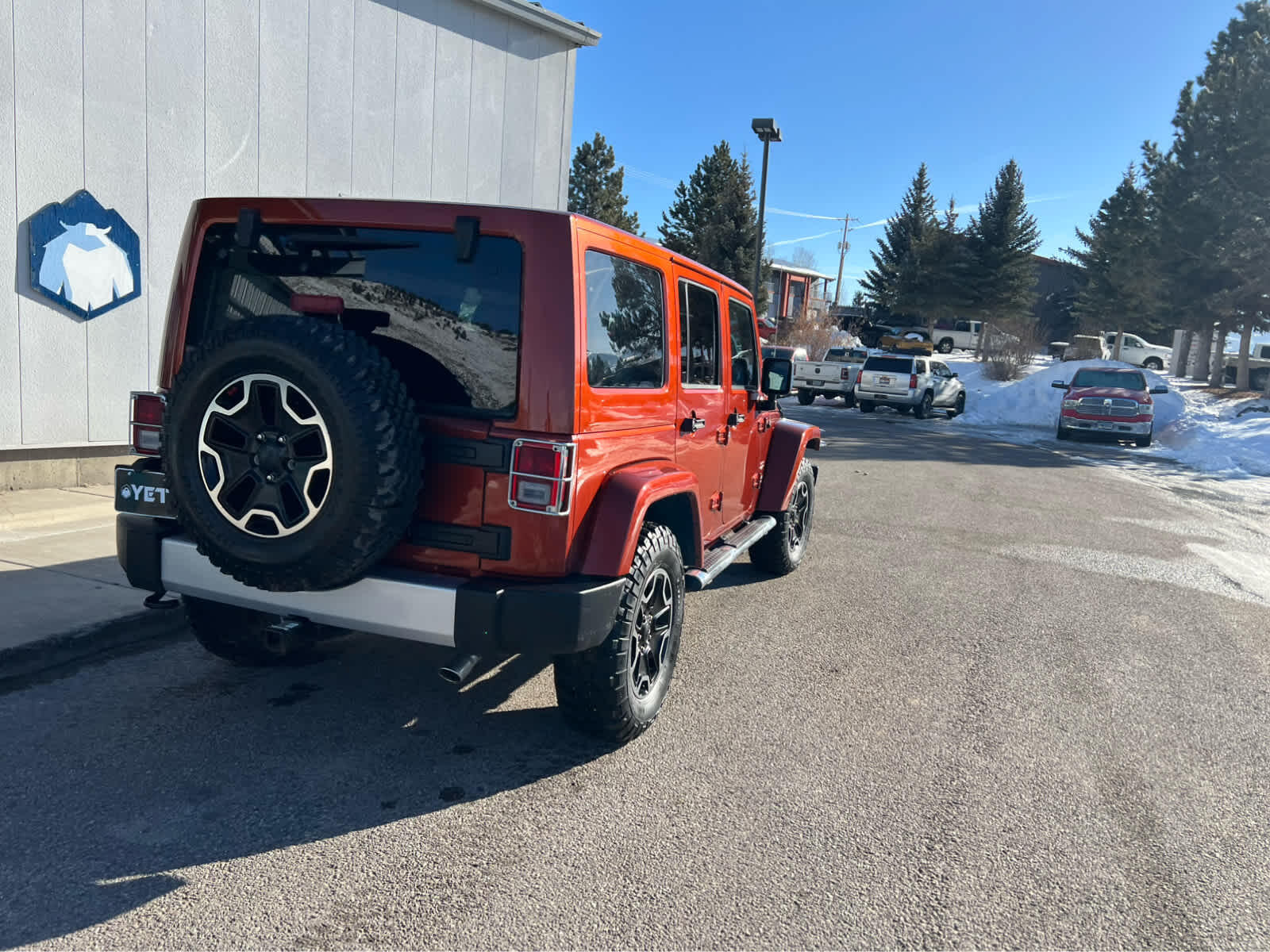 2014 Jeep Wrangler Unlimited Sahara photo 8