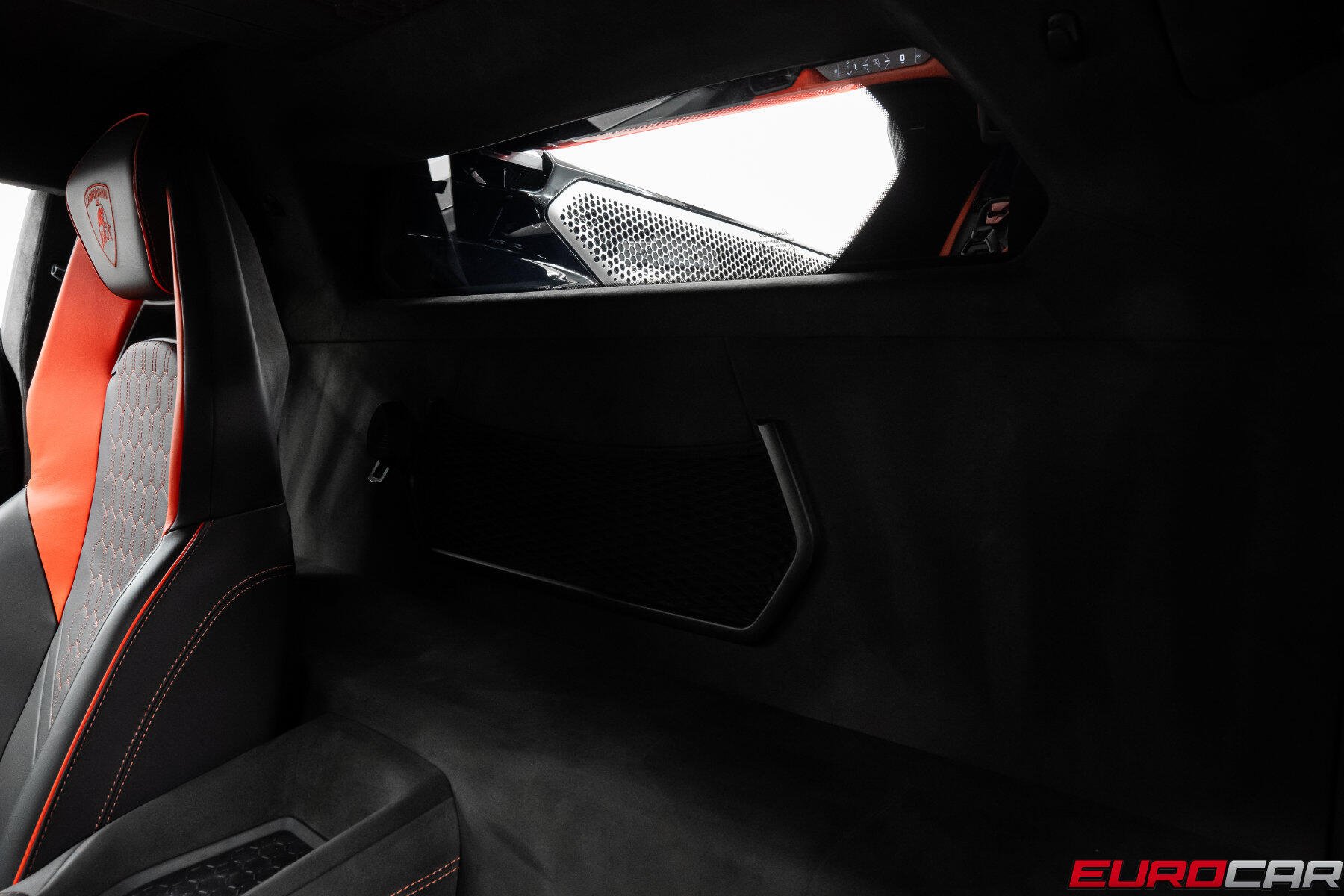 2025 Lamborghini Revuelto *HUGE CARBON OPTIONS * PASSENGER DISPLAY*Image 45