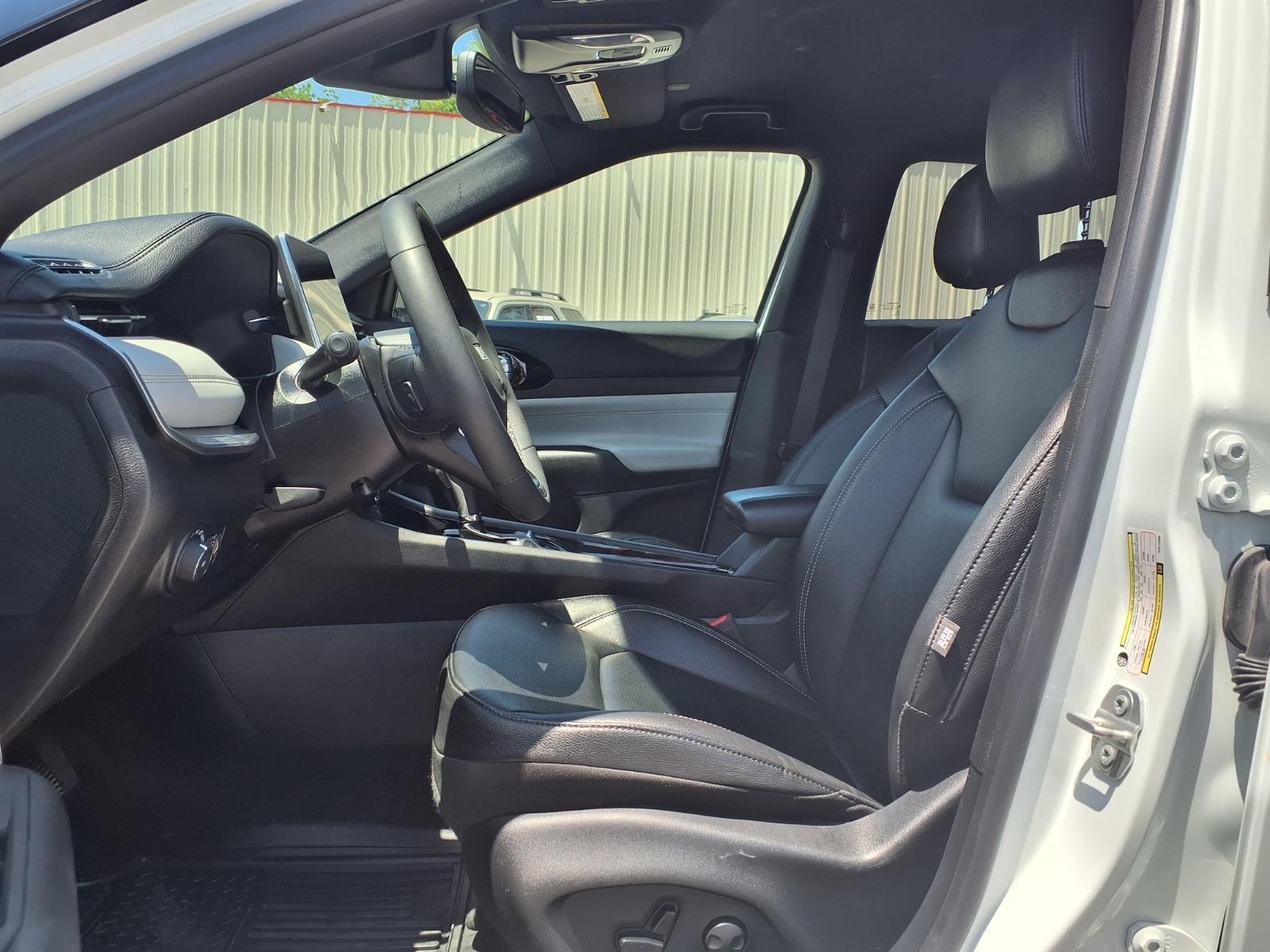 2025 Jeep Compass Limited - Photo 12