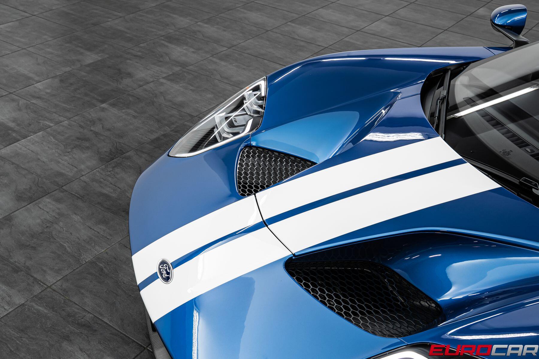 2019 Ford GT *ONLY 217 MILES * EXTERIOR CARBON PACK*Image 10