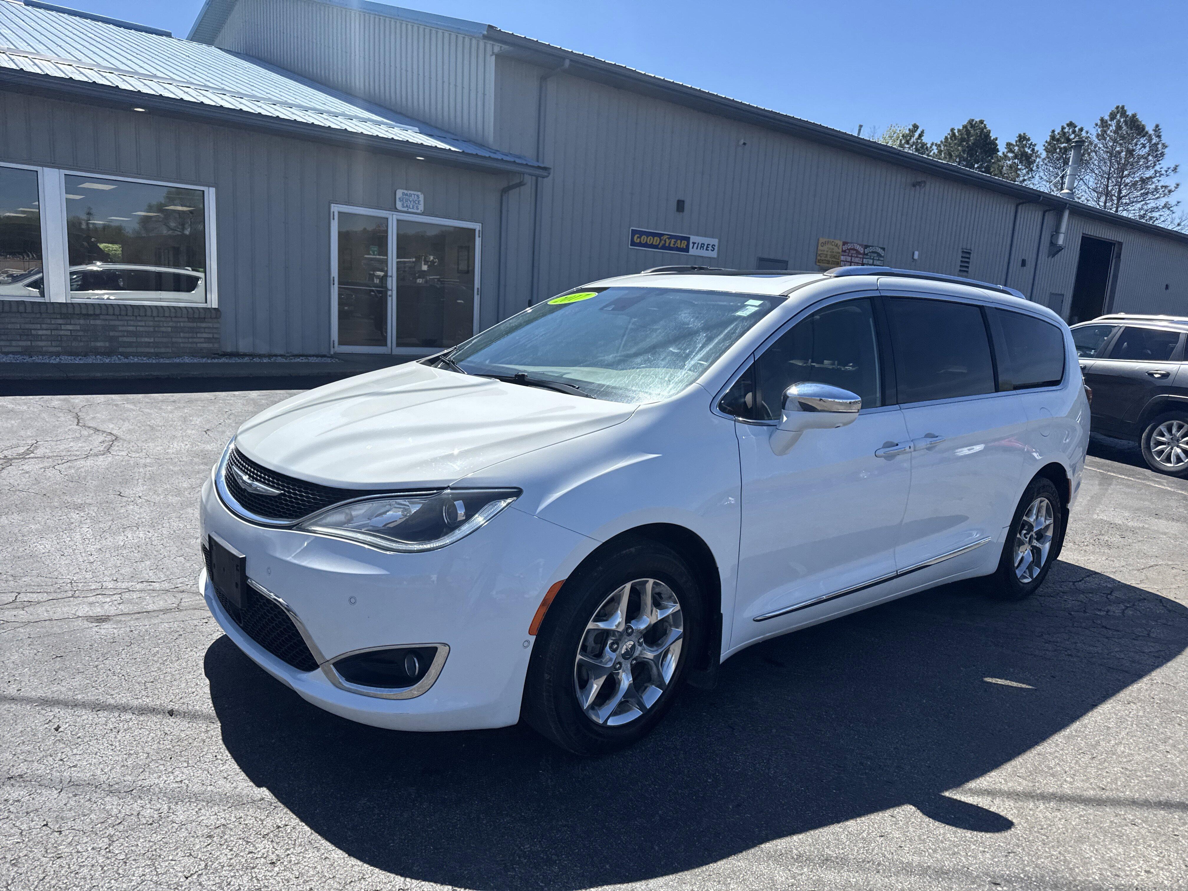 Used 2017 Chrysler Pacifica Limited with VIN 2C4RC1GG2HR545285 for sale in Dansville, NY