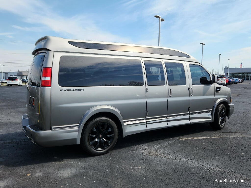 2023 GMC Savana Cargo Work Van - Photo 15