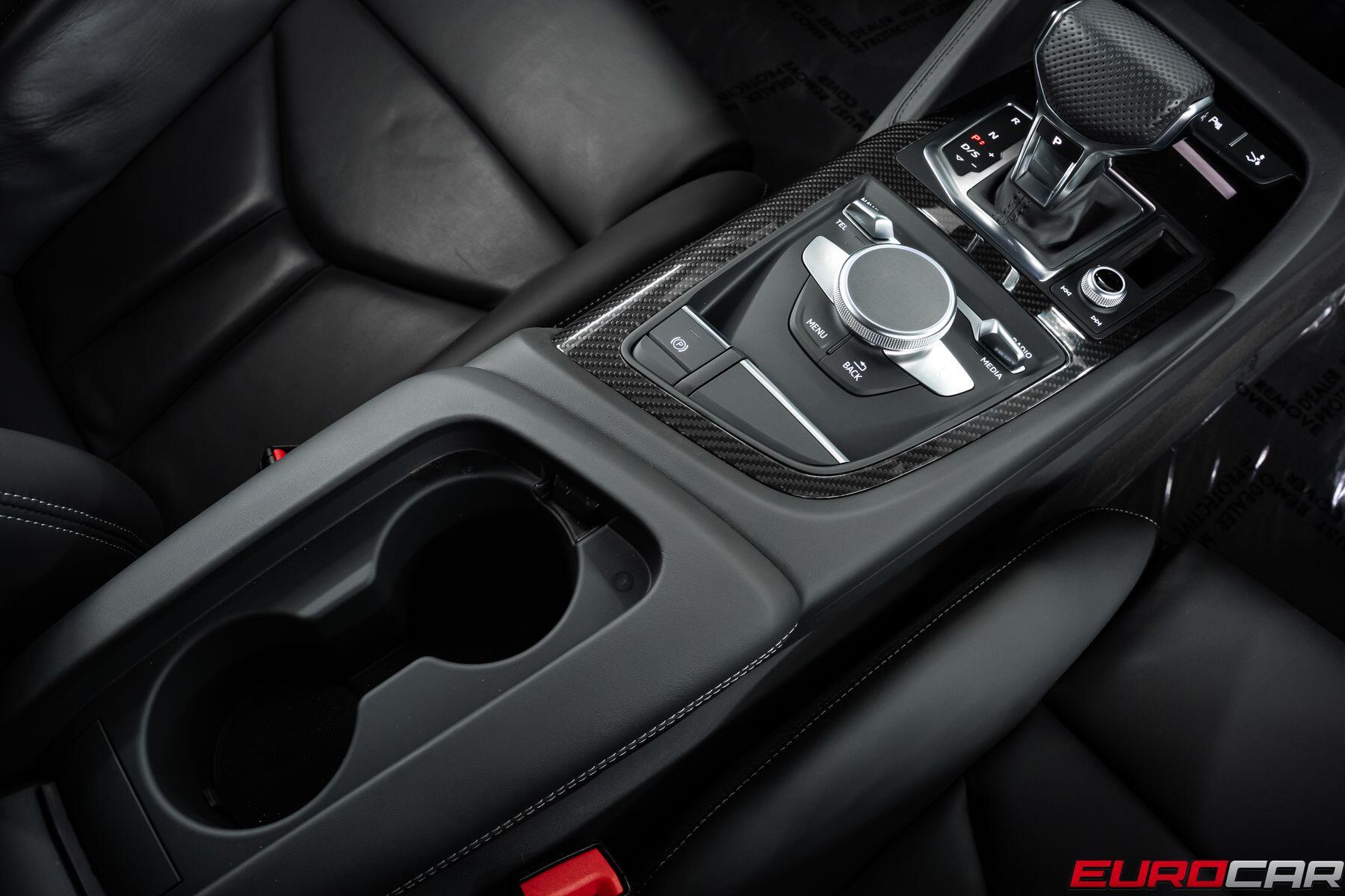 2022 Audi R8 V10 PERFORMANCE RWD * CARBON INTERIOR TRIM*Image 32