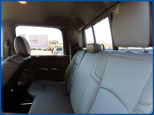 2025 RAM 3500 Chassis Tradesman - Photo 10