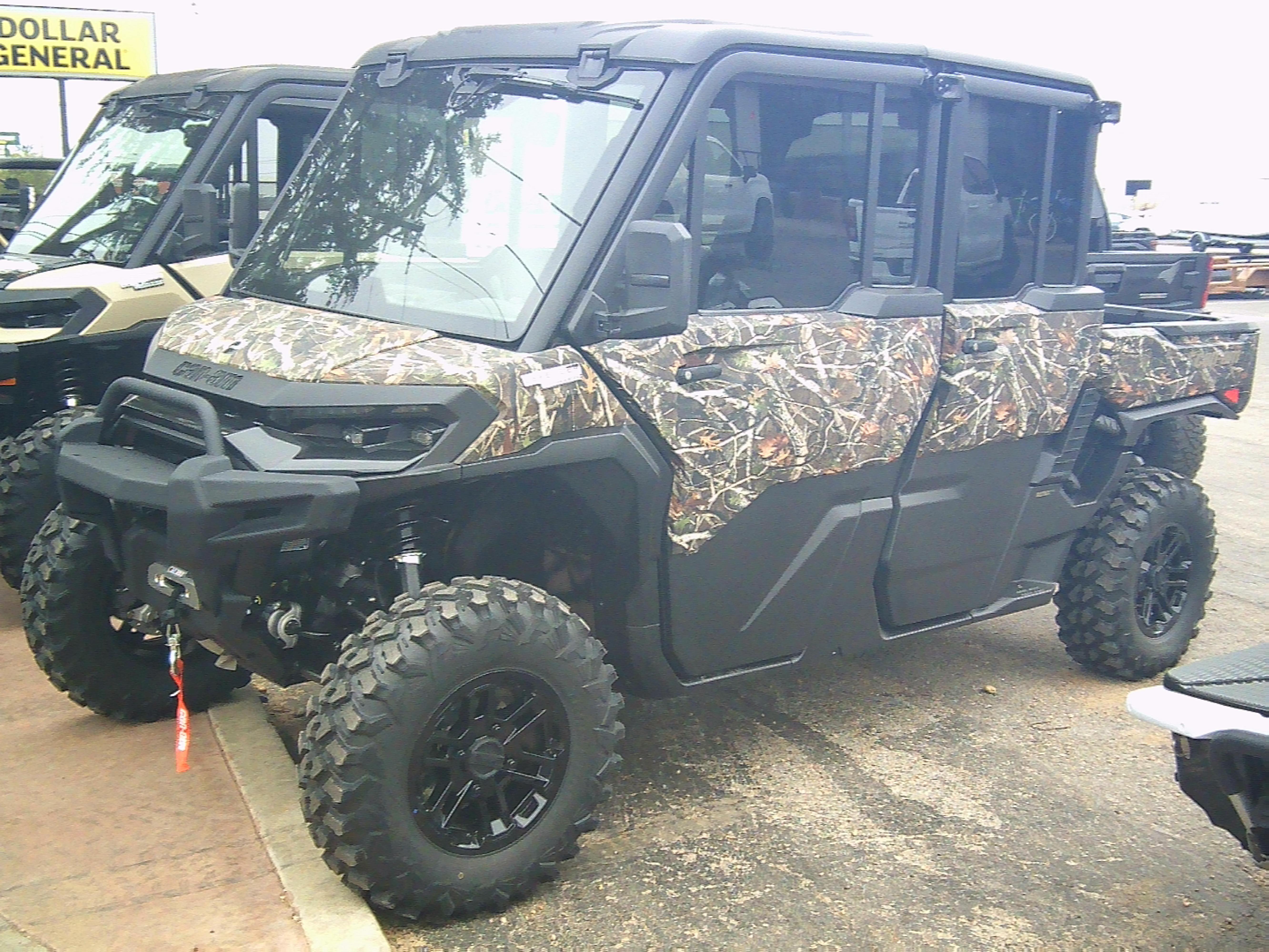 2026 CAN-AM DEFENDER MAX LIMITED CAB HD11