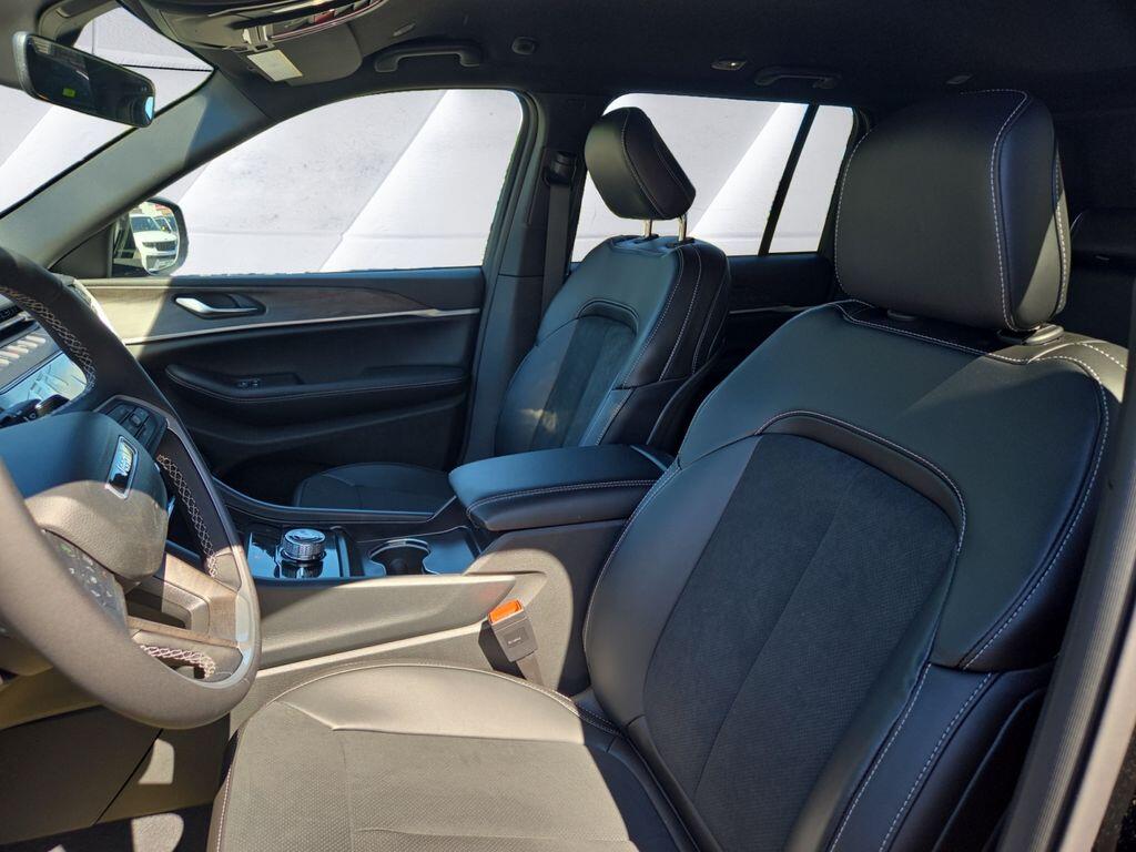 2026 Jeep Grand Cherokee Laredo - Photo 7