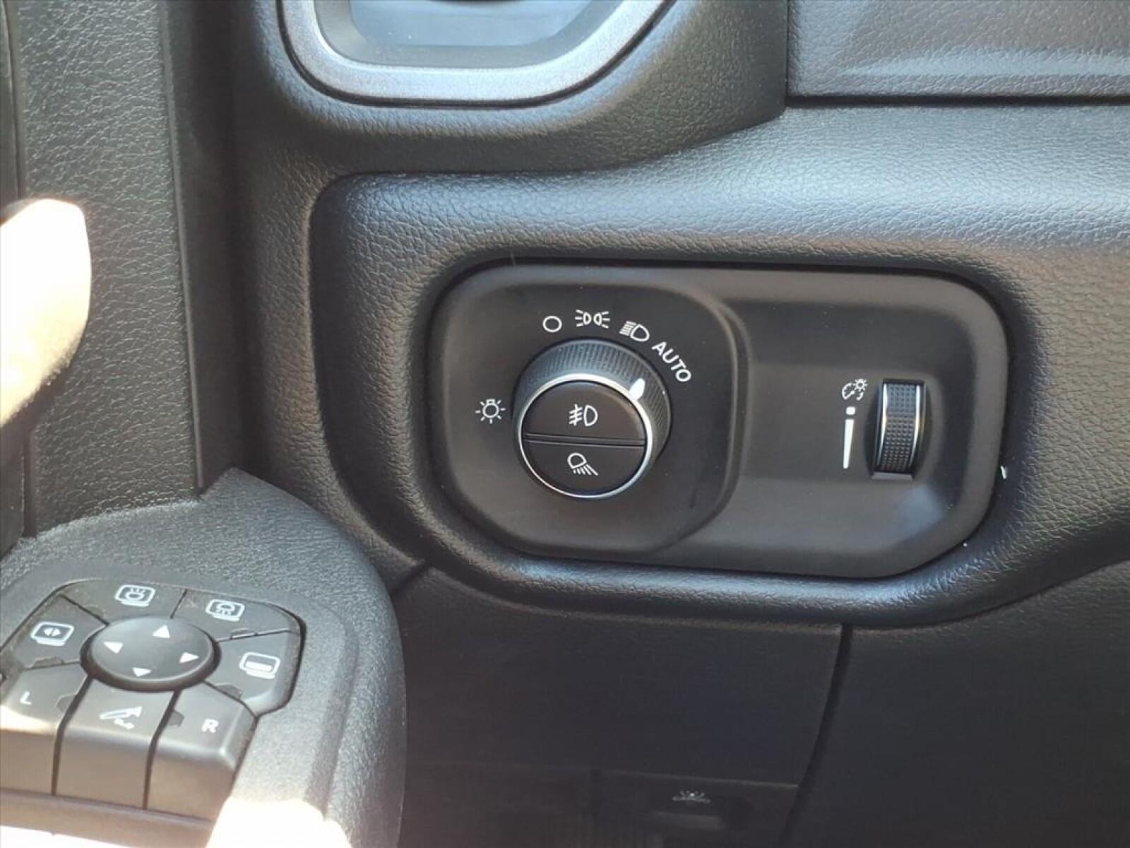 2026 RAM 2500 Tradesman/Black Express - Photo 15