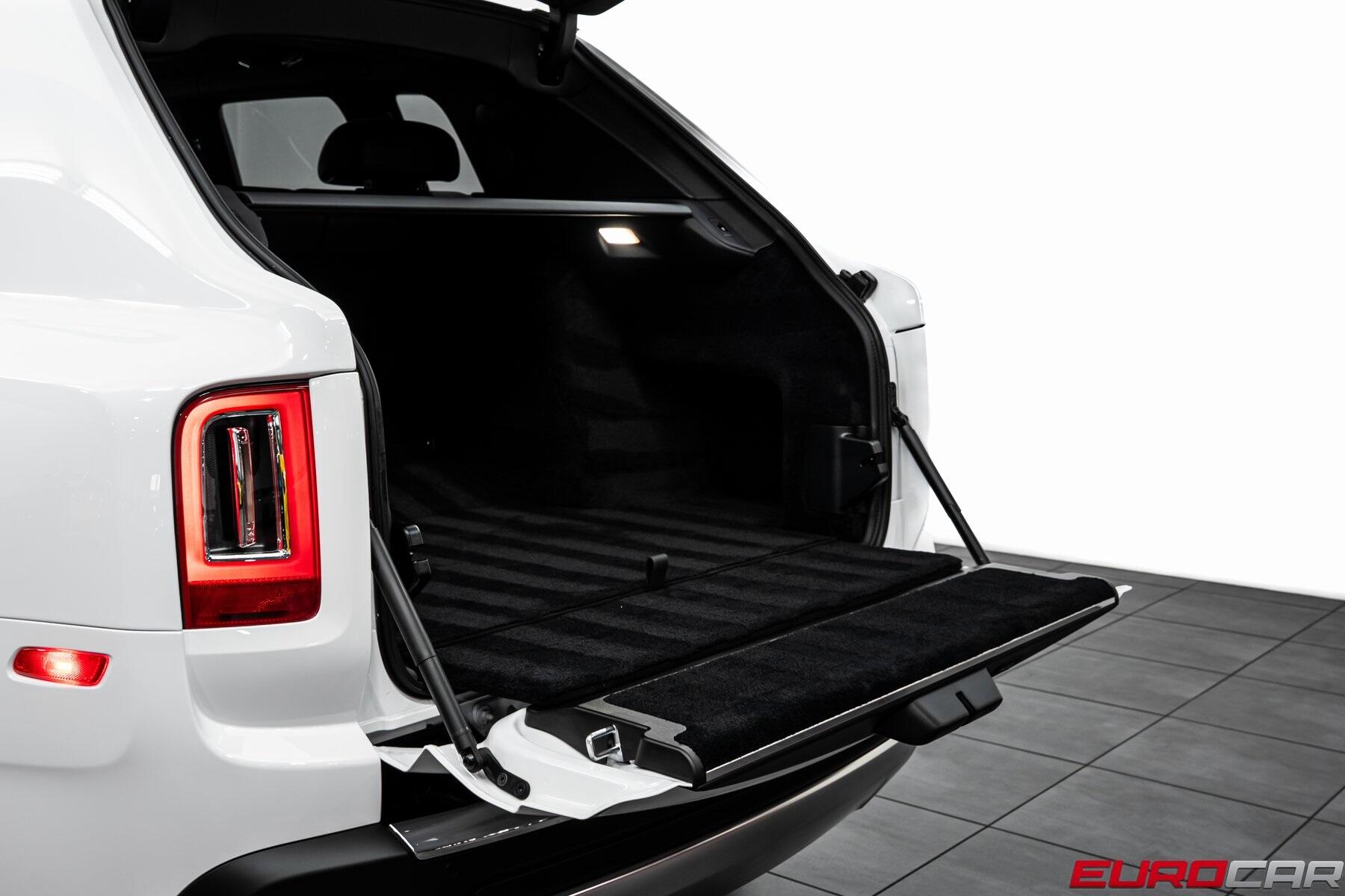 Used 2024 Rolls-Royce Cullinan *BESPOKE INTERIOR * SHOOTING STAR HEADLINER*Image 19