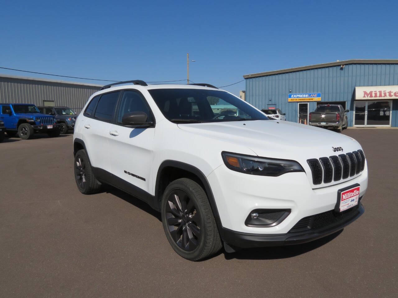 Used 2021 Jeep Cherokee 80TH with VIN 1C4PJMMXXMD223641 for sale in Fairmont, Minnesota