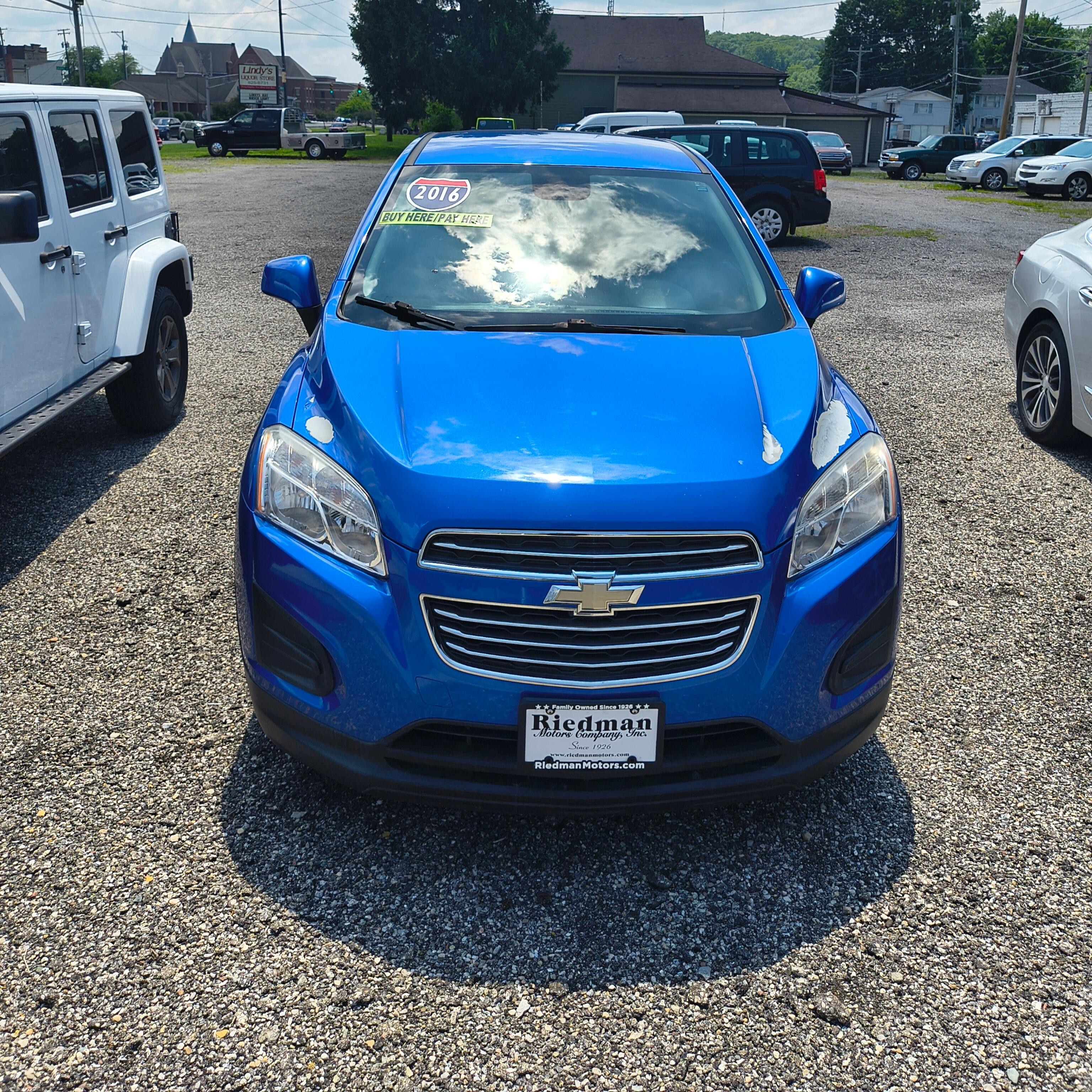 Used 2016 Chevrolet Trax LS with VIN KL7CJKSB2GB752413 for sale in Connersville, IN
