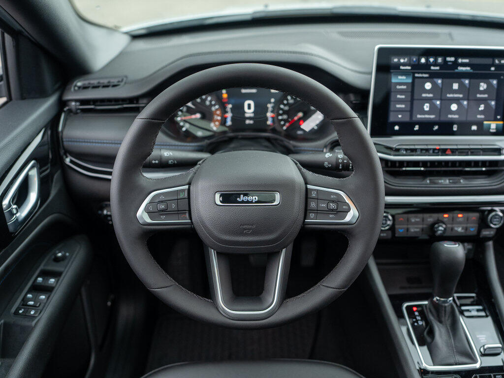 2026 Jeep Compass Latitude Altitude - Photo 23