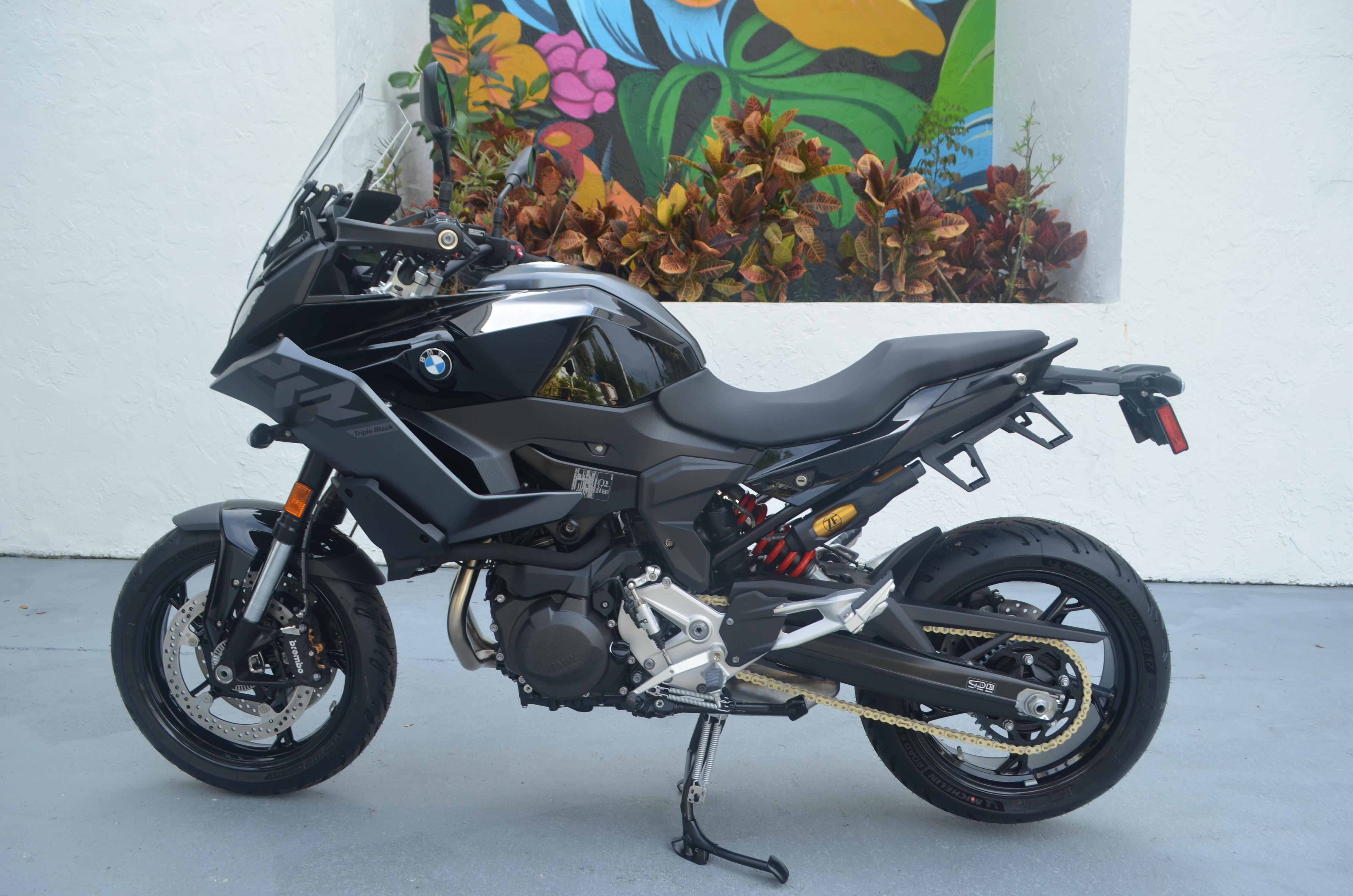 2026 BMW F 900 XR
