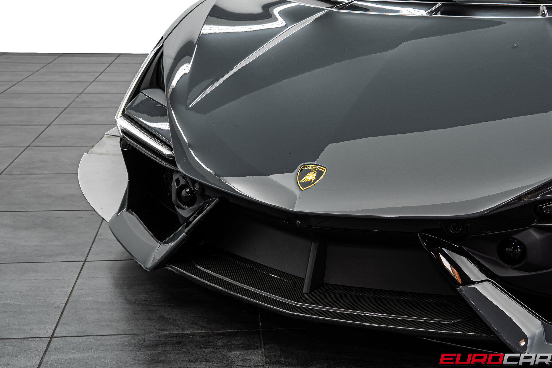 2025 Lamborghini Revuelto *HUGE CARBON OPTIONS * PASSENGER DISPLAY*Image 12