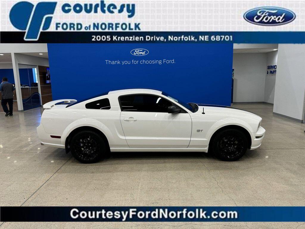 Used 2007 Ford Mustang GT Deluxe with VIN 1ZVFT82H075213771 for sale in Norfolk, NE