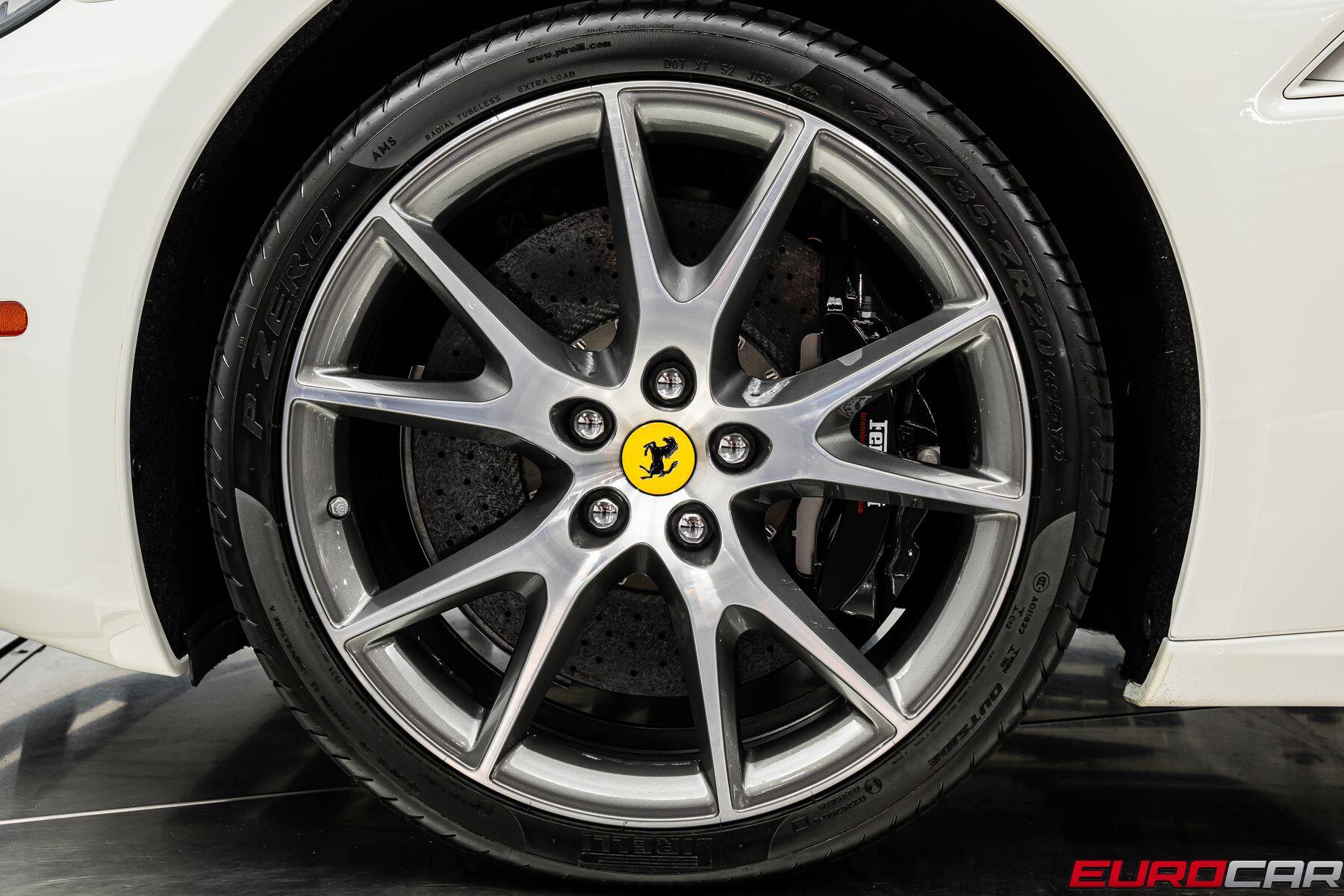 2013 Ferrari California *CARBON STEERING WHEEL * FRONT PPF*Image 22