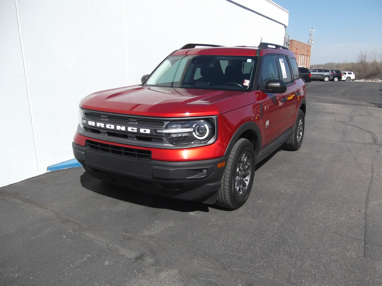 Used 2022 Ford Bronco Sport Big Bend with VIN 3FMCR9B65NRE16735 for sale in Kansas City