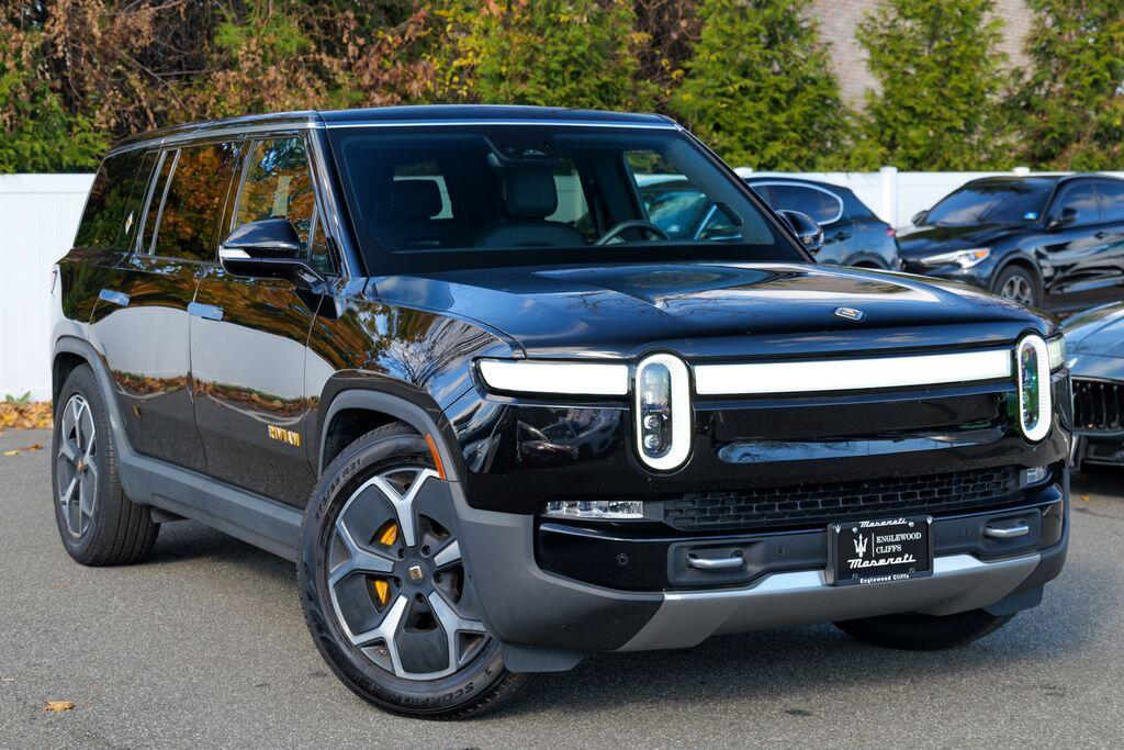 2023 Rivian R1S Adventure's photo