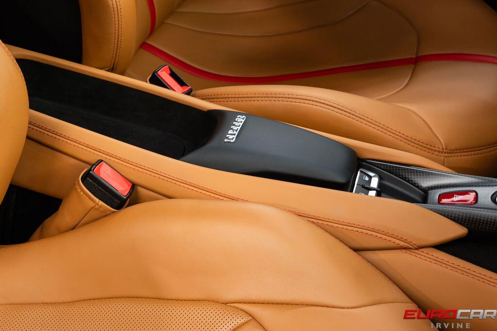 2021 Ferrari F8 Tributo *CARBON STEERING WHEEL * FULL ELECTRIC SEATS*Image 37