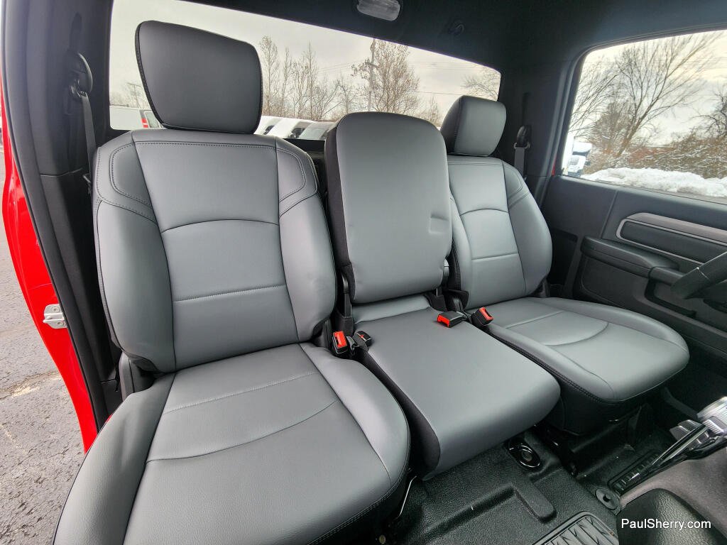 2026 RAM 3500 Chassis Tradesman - Photo 26