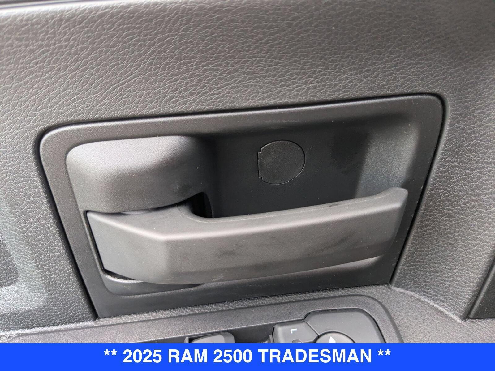 2025 RAM 2500 Tradesman - Photo 10