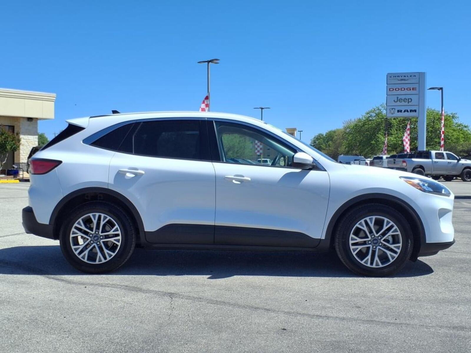 Used 2022 Ford Escape SEL with VIN 1FMCU0CZ4NUA61620 for sale in Uvalde, TX