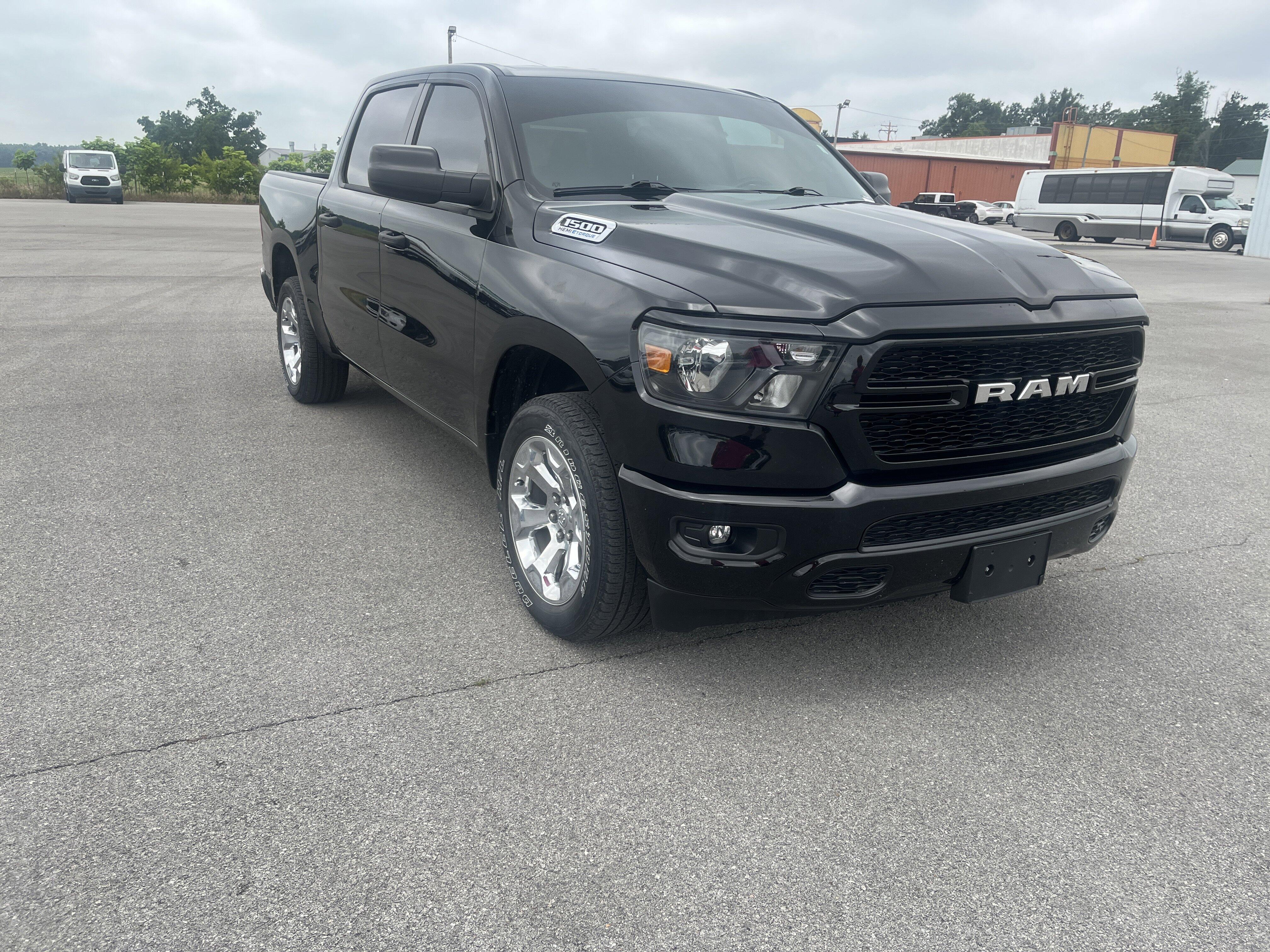 2024 RAM 1500 Tradesman 4x4 Crew Cab 5'7's photo