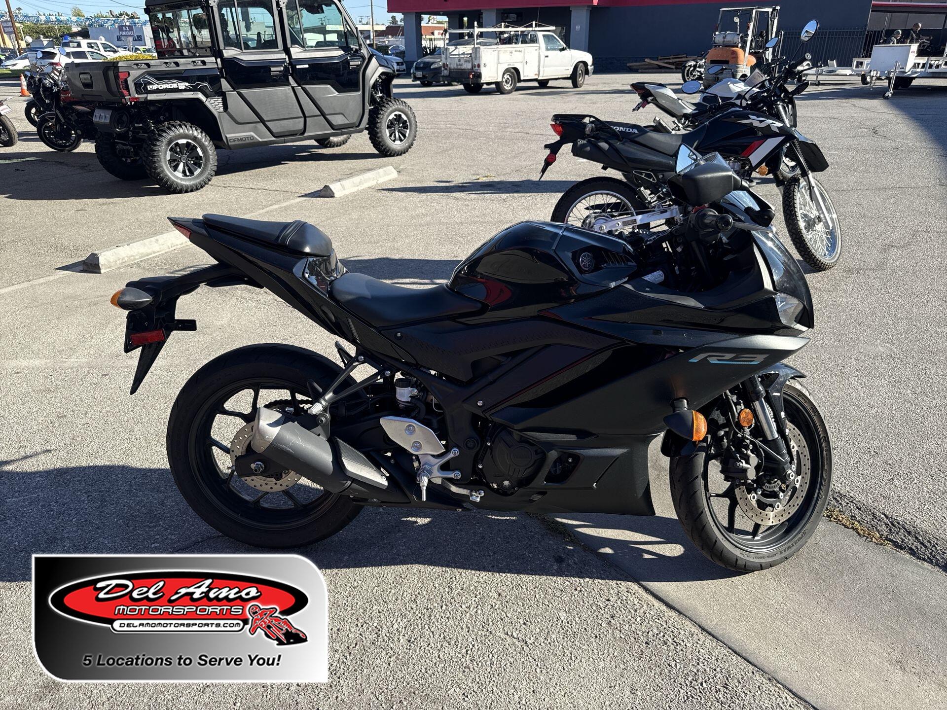 2023 Yamaha YZF-R3 ABS