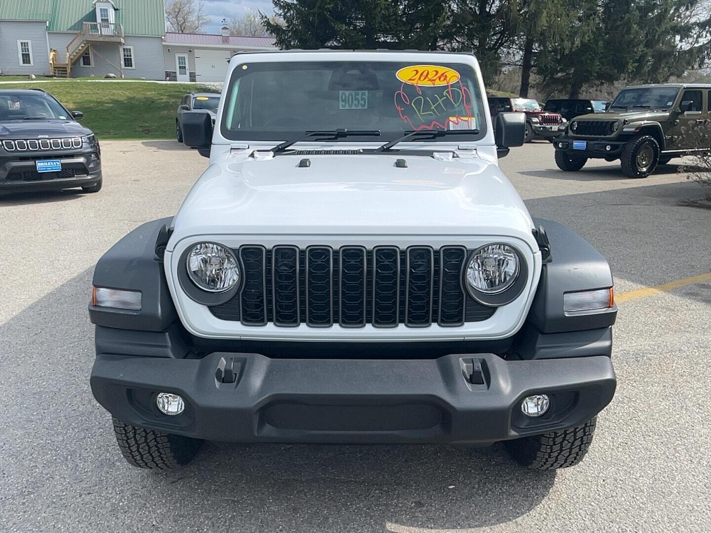 View vehicle photo 2