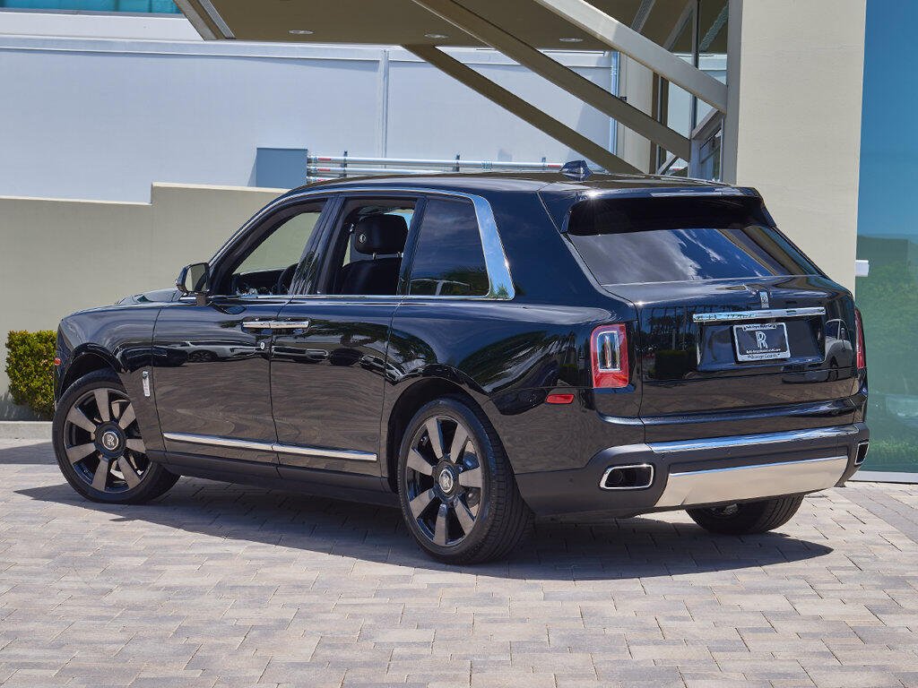 2024 Rolls-Royce Cullinan Base - Photo 8