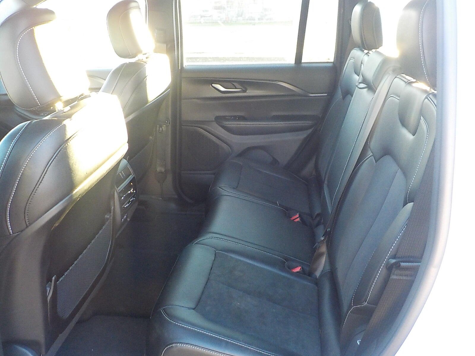2024 Jeep Grand Cherokee Altitude - Photo 13