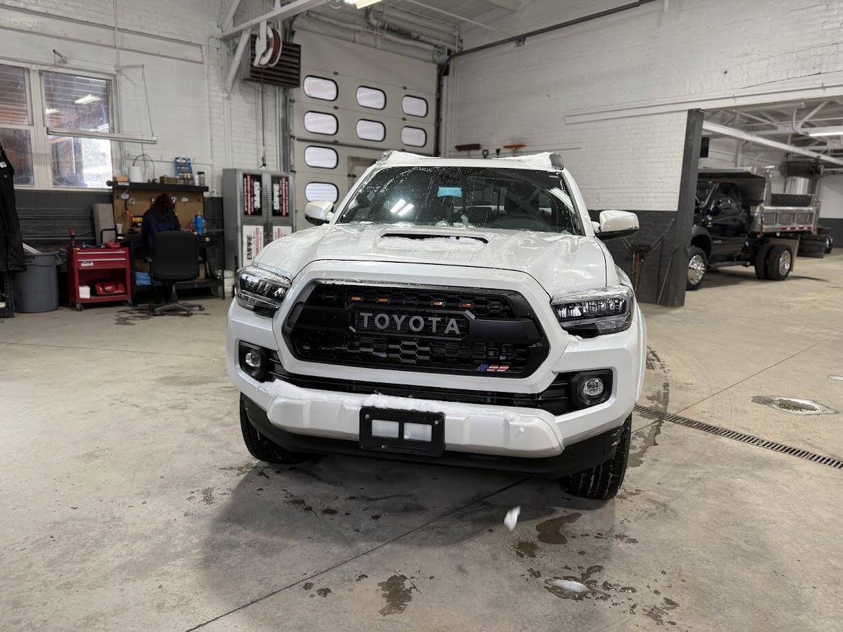 2022 Toyota Tacoma TRD Sport's photo