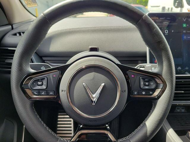 2023 VinFast VF 8 ECO - Photo 18