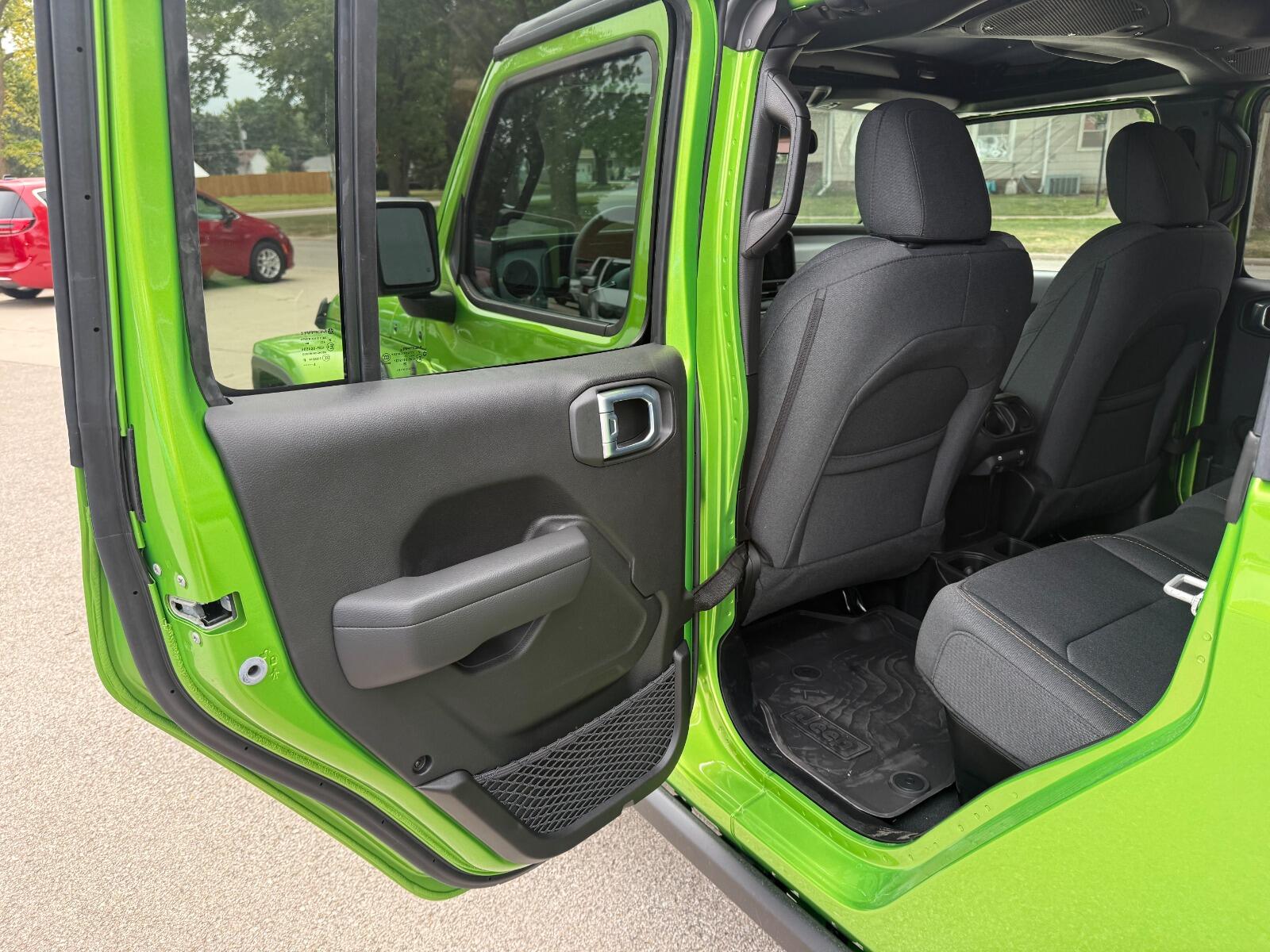 2026 Jeep Gladiator Willys - Photo 13