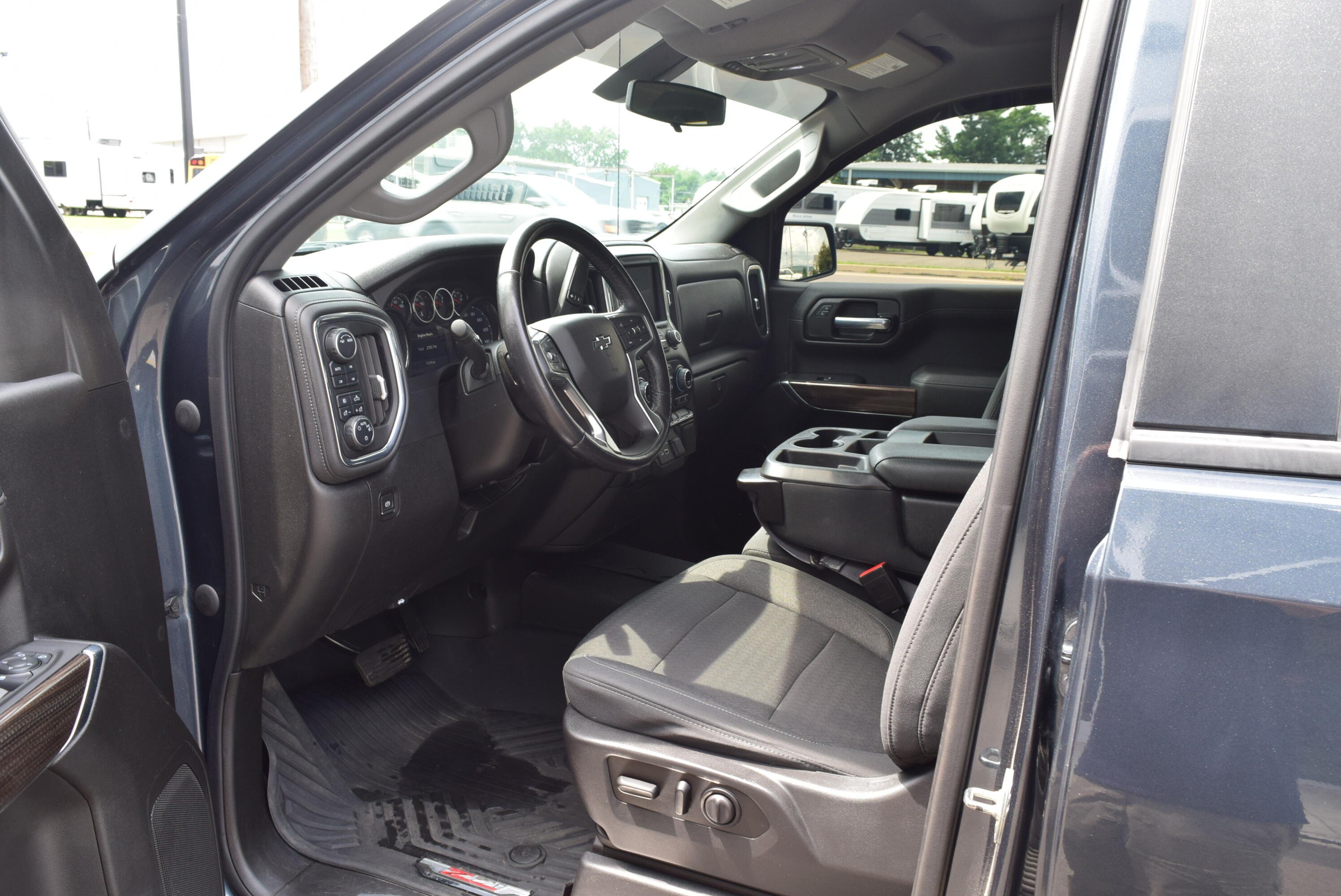 2021 Chevrolet Silverado 1500 RST - Photo 12