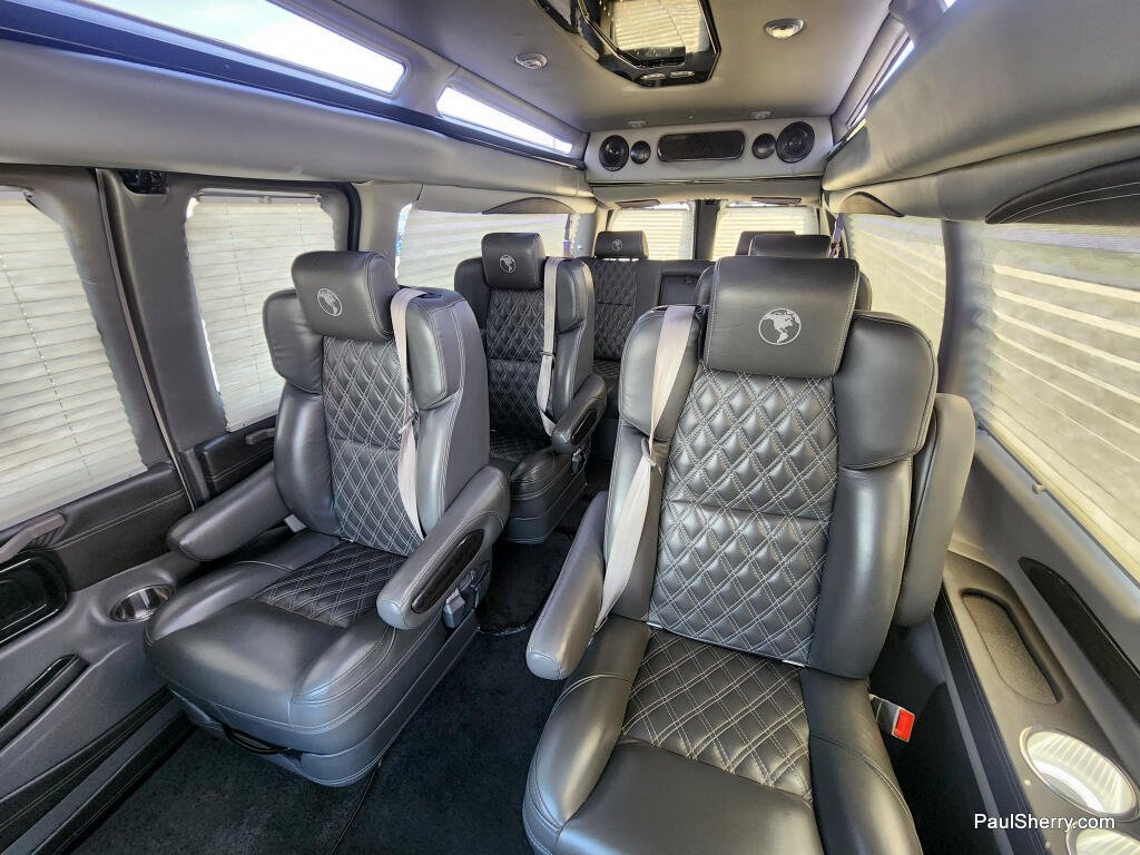 2023 GMC Savana Cargo Work Van - Photo 29