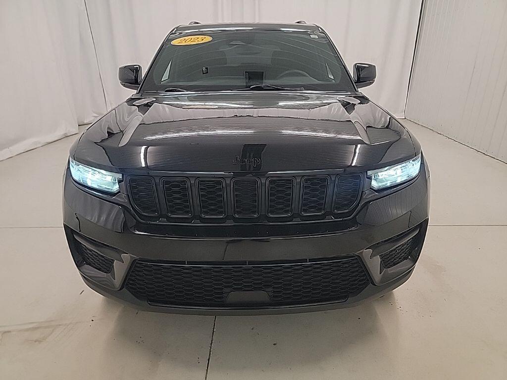 2023 Jeep Grand Cherokee Altitude - Photo 8