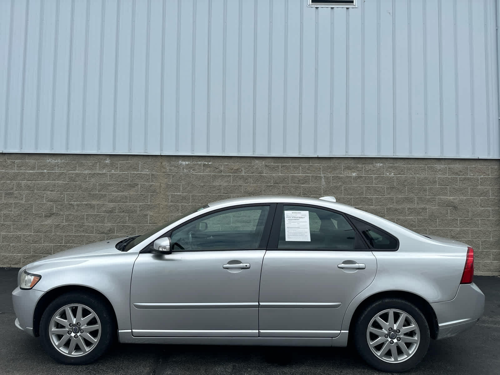 Used 2008 Volvo S40 2.4i with VIN YV1MS382882377446 for sale in Wilmington, OH