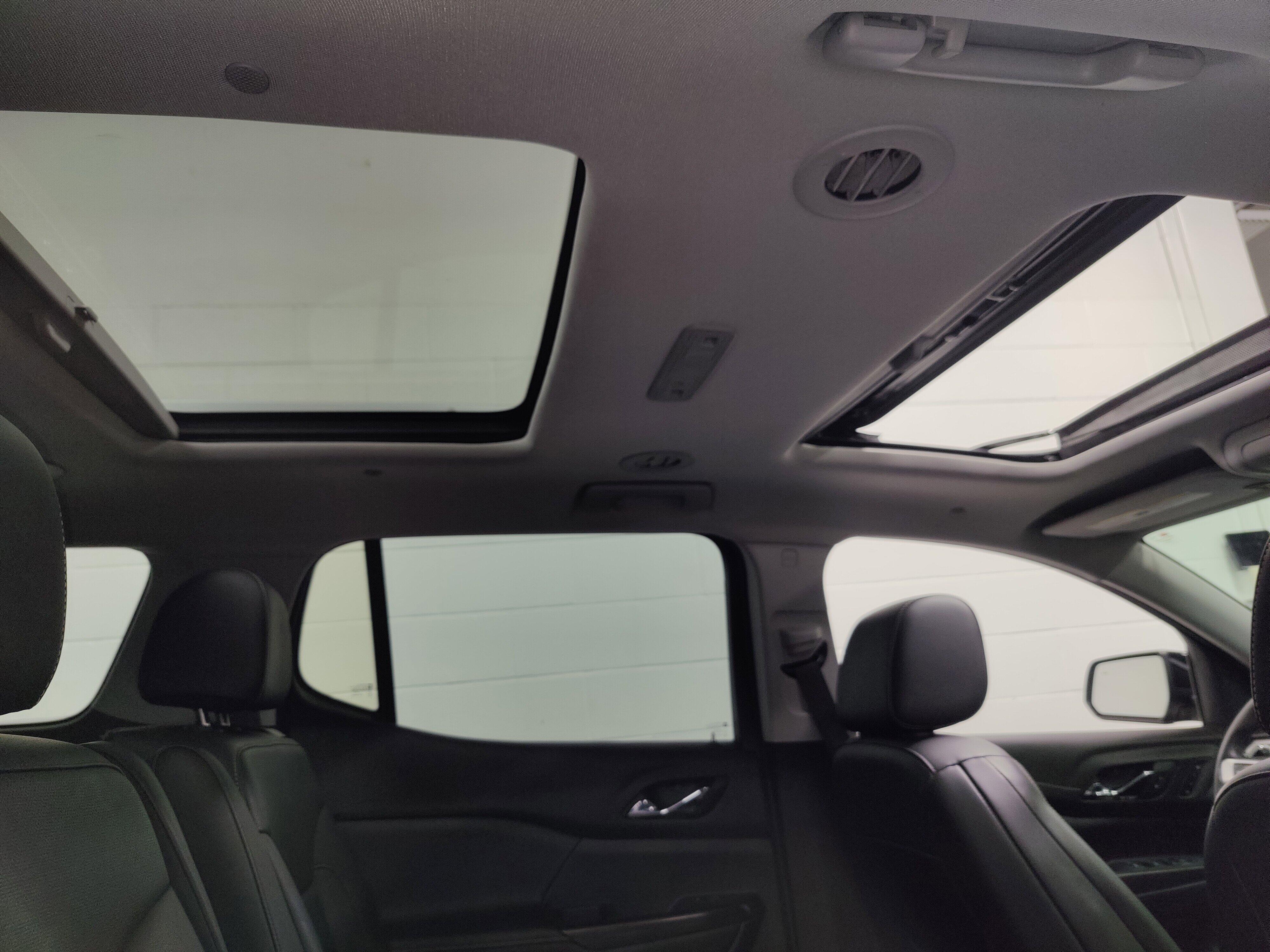 2021 GMC Acadia SLT - Photo 8