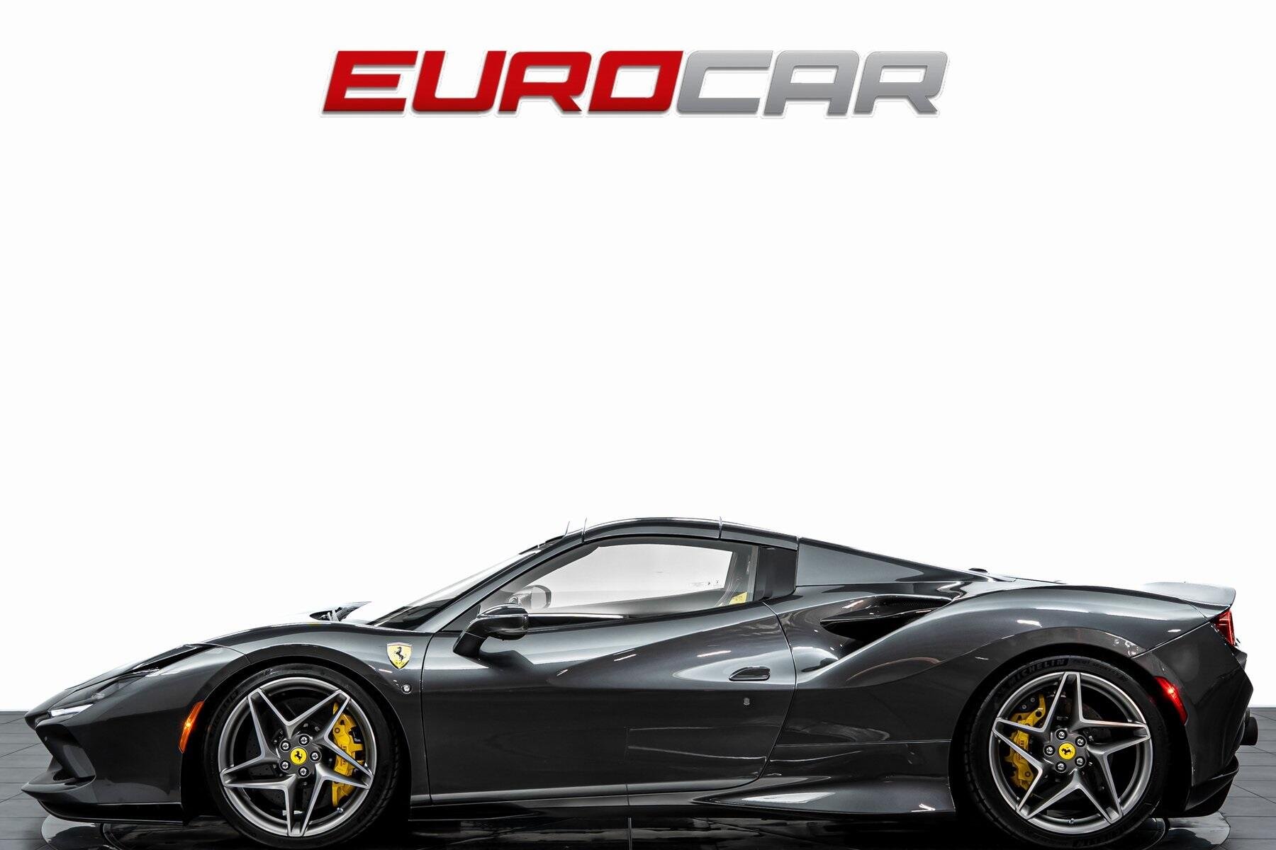 2022 Ferrari F8 Spider *HUGE CARBON OPTIONS * PASSENGER DISPLAY*Image 3